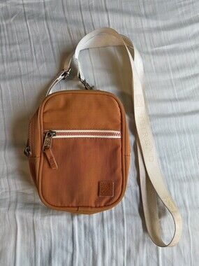 Thread Wallets Honey/Burnt Orange Crossbody Bag